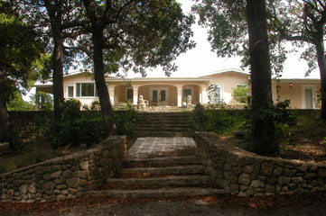 Bellvue Estate House